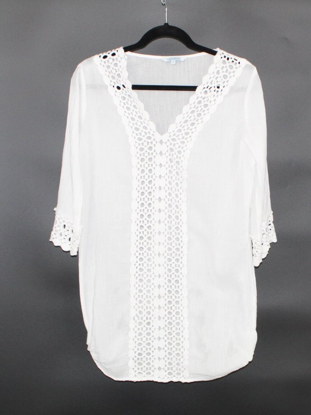 BLUE ISLAND White Boho Summer Top sz Sm Crochet Lace Beachy Coastal 100% Cotton